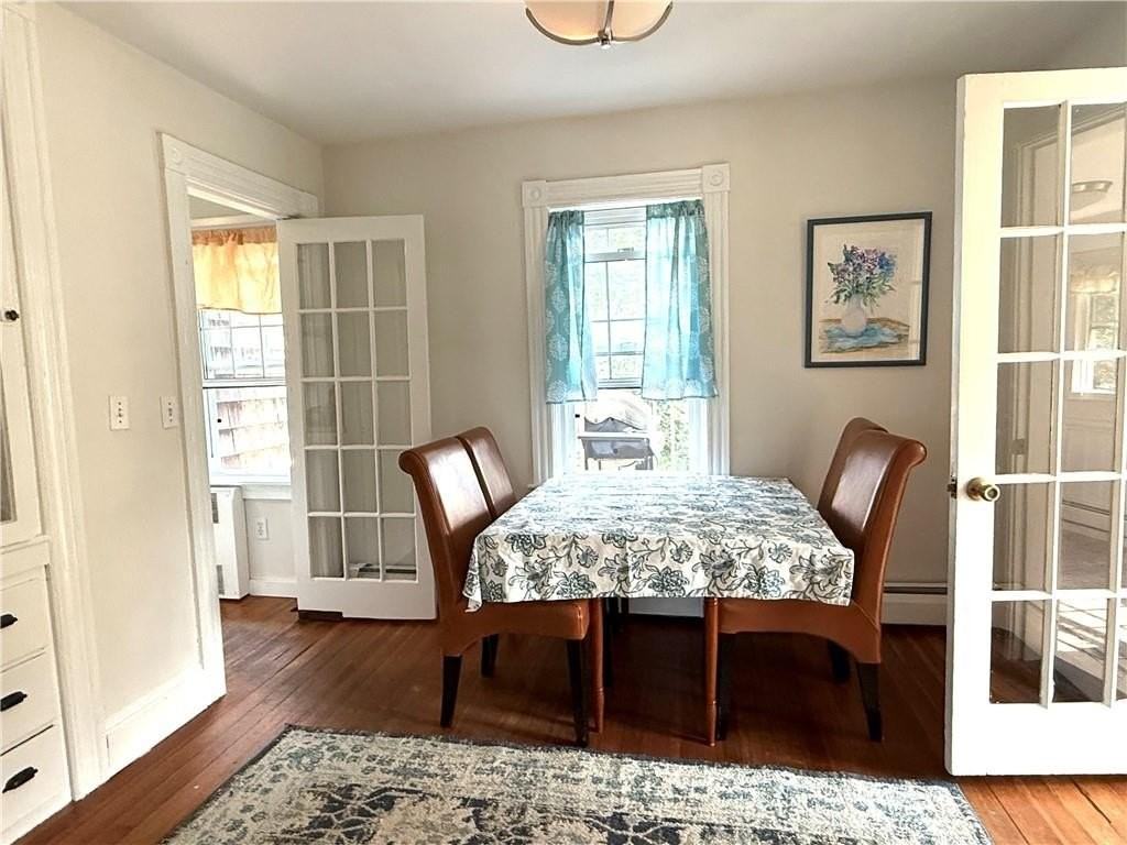 124 Beach Rd - Photo 5 of 22