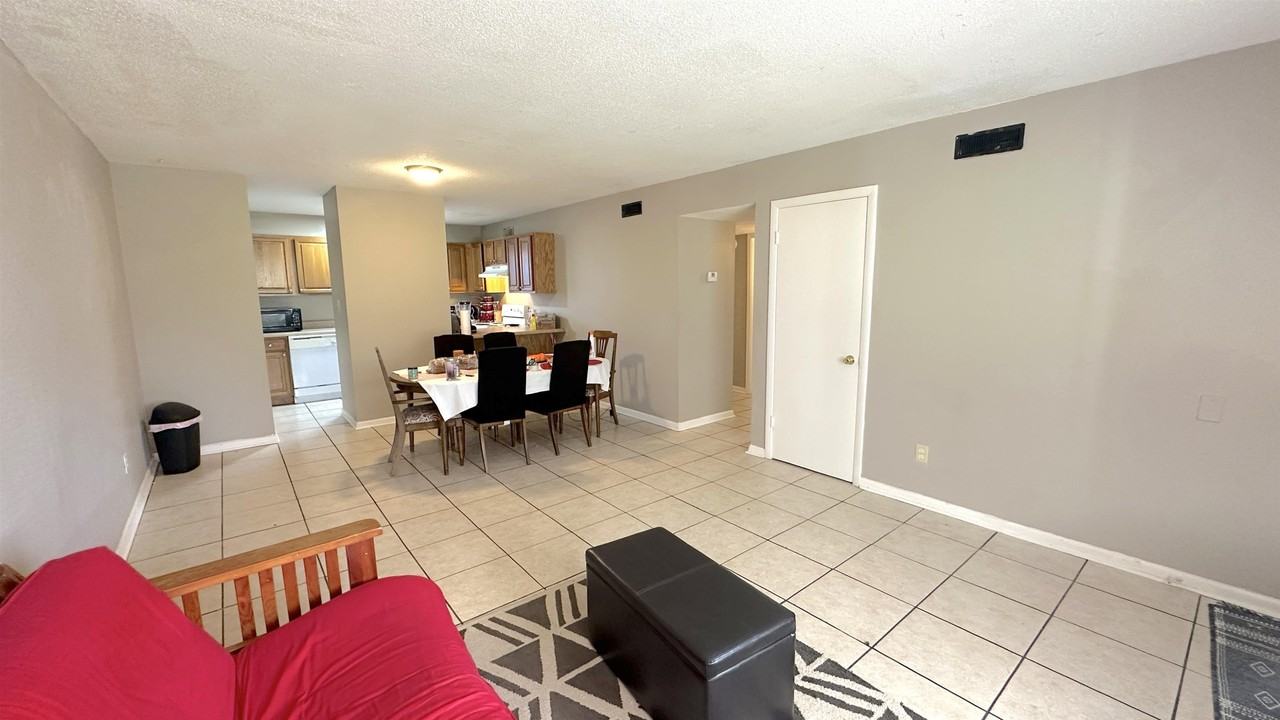 448 Belmont Rd #2 - Photo 3 of 17