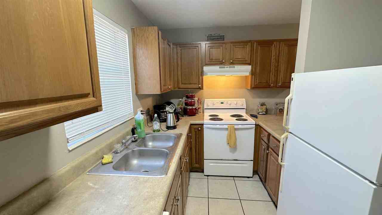 448 Belmont Rd #2 - Photo 6 of 17