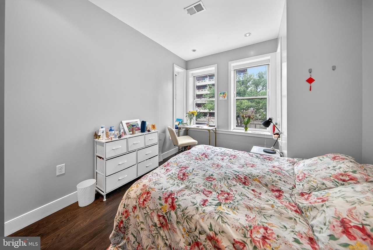 819 6th St Nw #2 - Photo 5 of 20