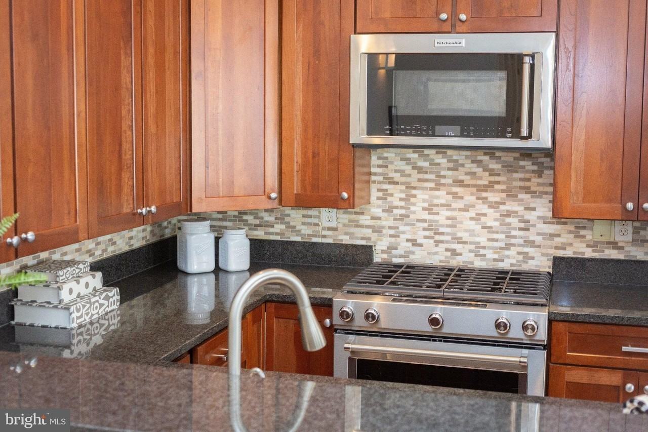 1417 Chapin St Nw #506 - Photo 5 of 50