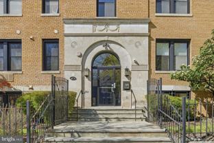 14 S St Ne #201 - Photo 1 of 1