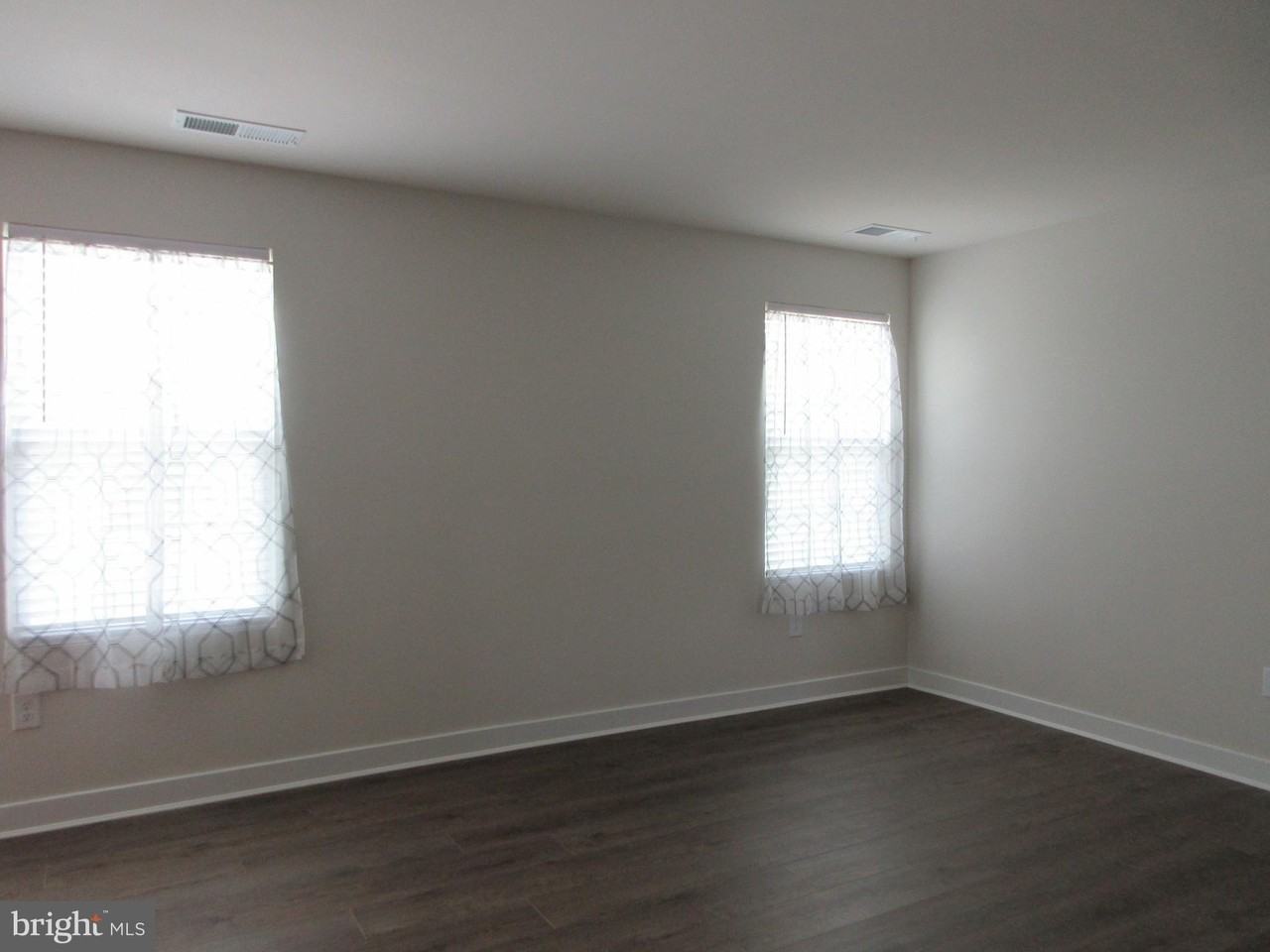 383 Windflower Dr - Photo 4 of 14
