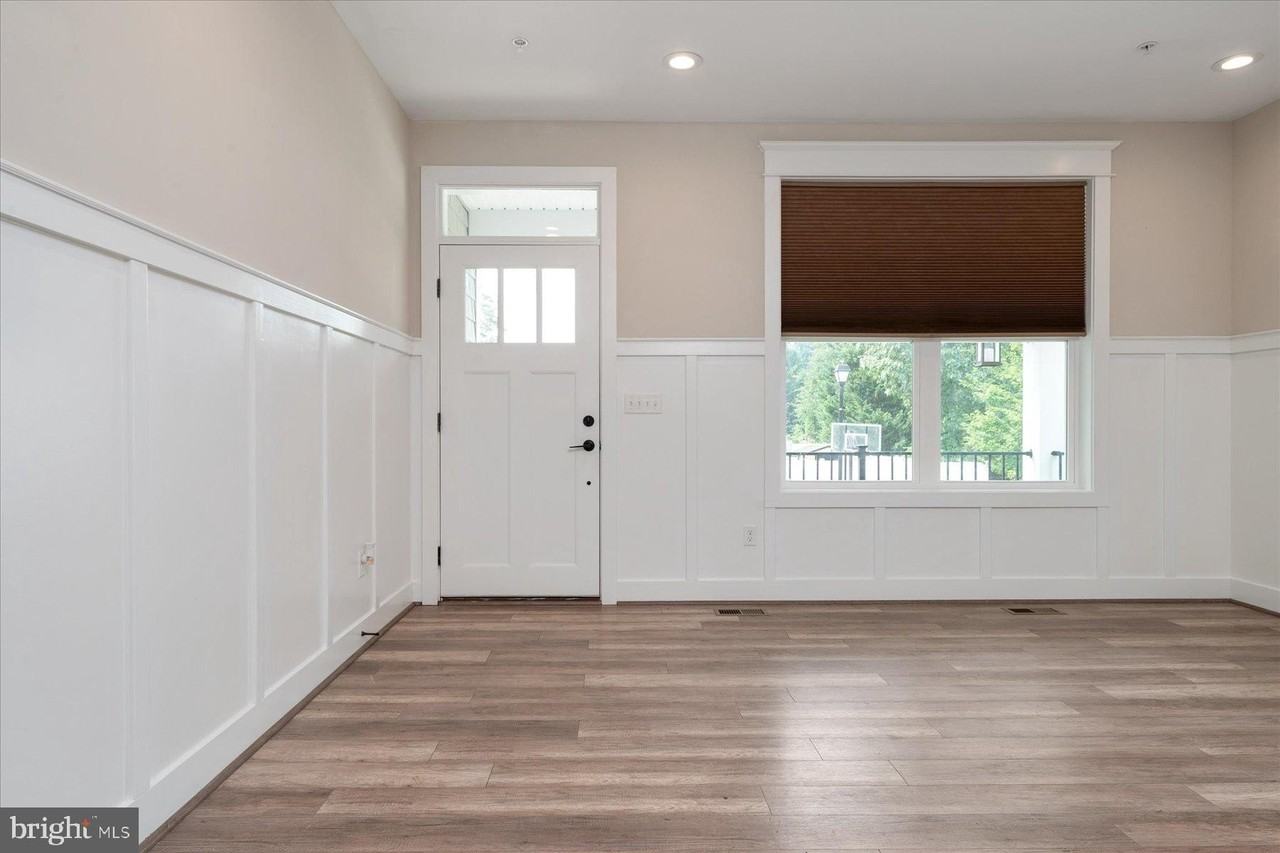 806 Lynwood Ln - Photo 6 of 50