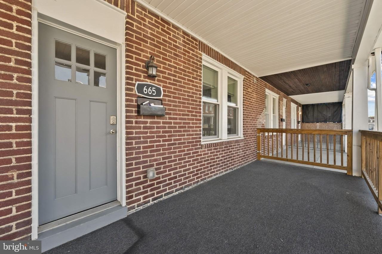 665 Dumbarton Ave - Photo 2 of 18