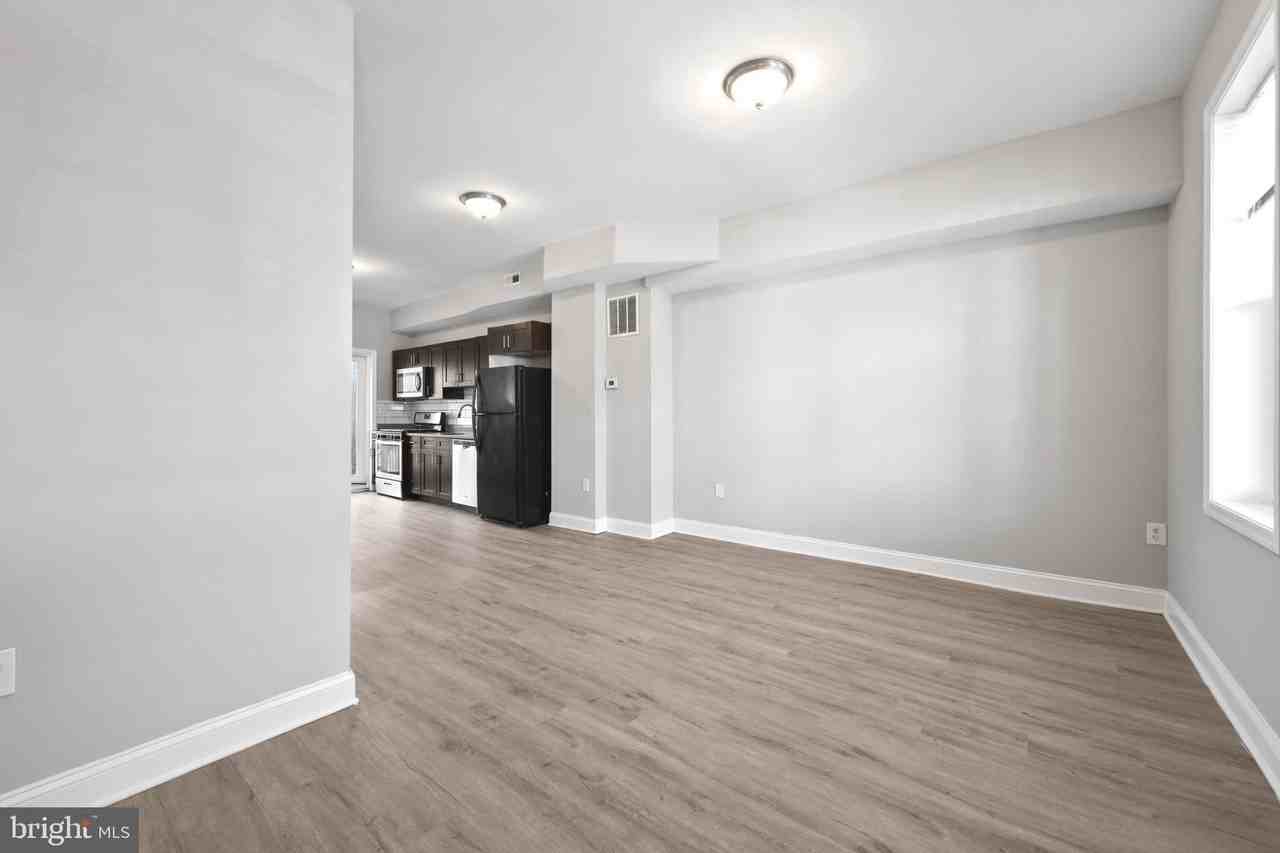665 Dumbarton Ave - Photo 3 of 18