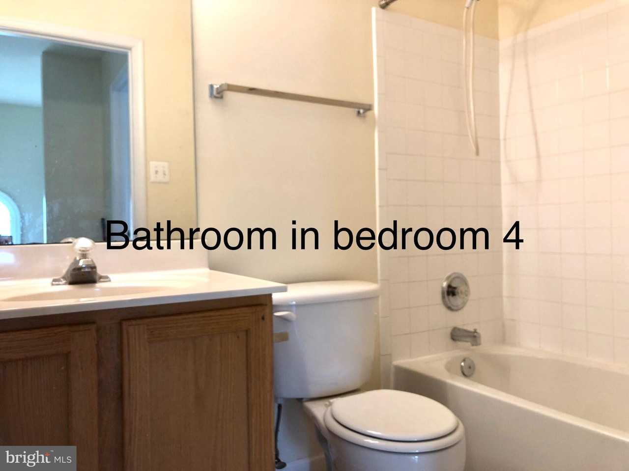 549 Eisenhower Dr - Photo 4 of 15