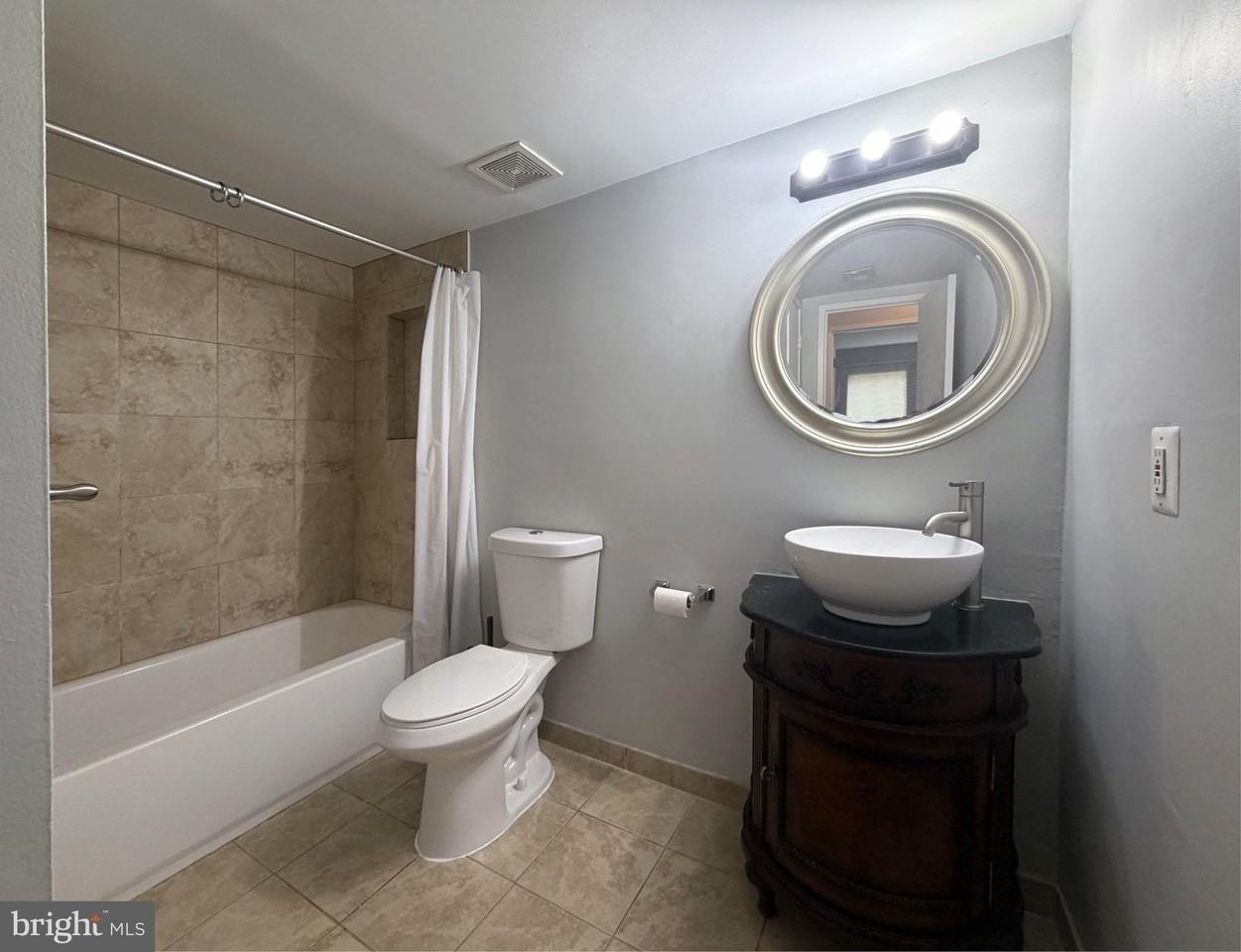 10237 Prince Pl #25-105 - Photo 3 of 25