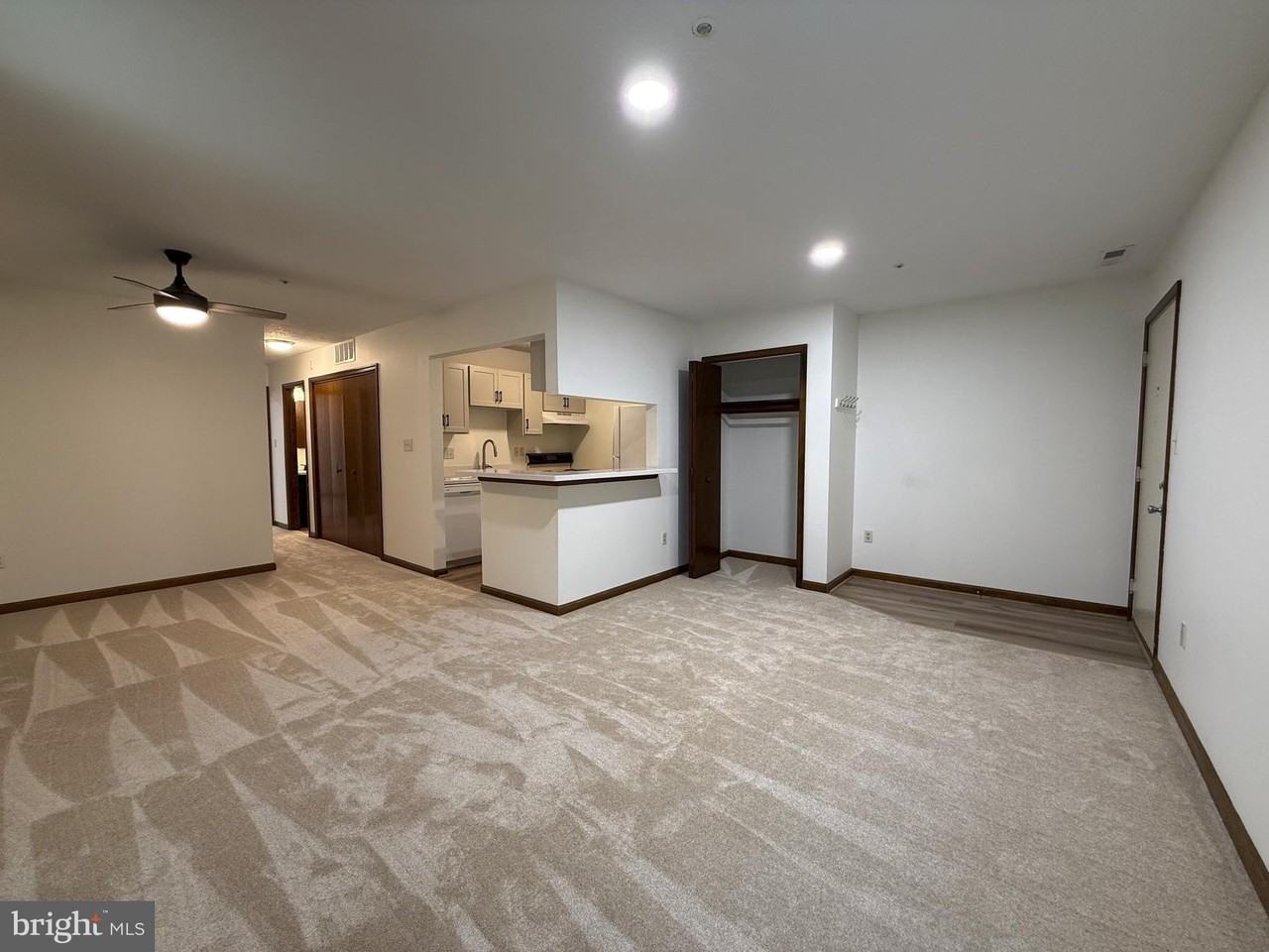 44790 Locust Ridge Ct #9B - Photo 4 of 14
