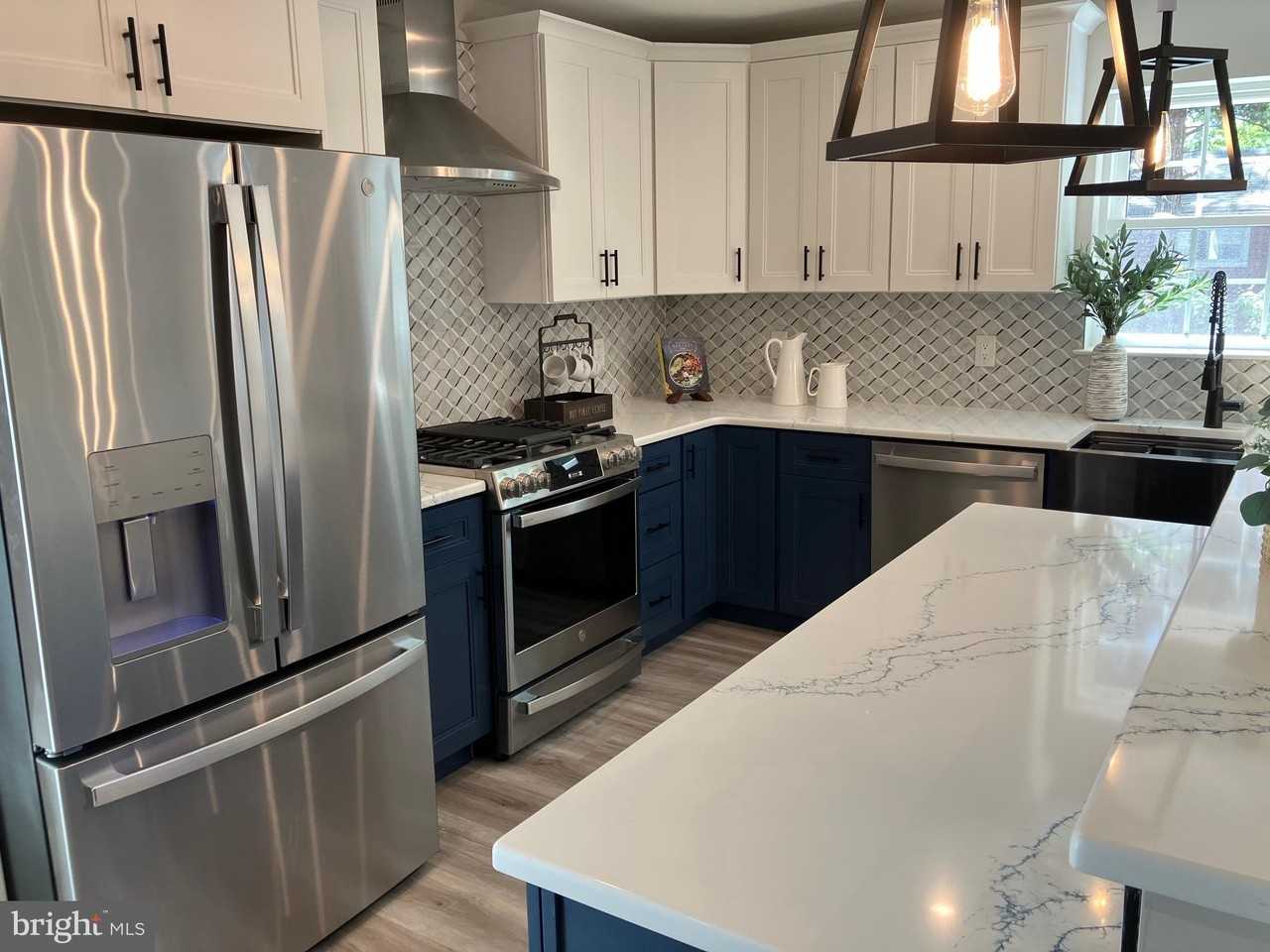 2122 Hanover Blvd - Photo 5 of 48