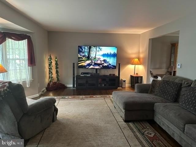 1603 Fairmount Ave - Photo 3 of 14