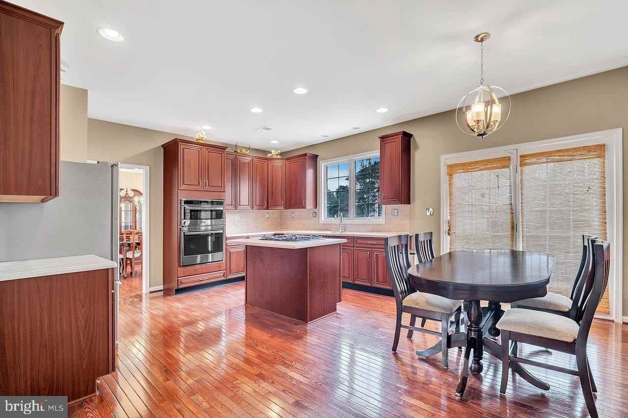 86 Renfield Dr - Photo 7 of 18