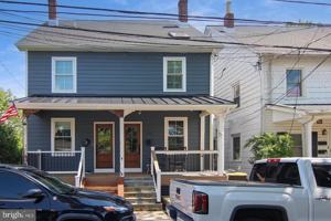 featured image of 154 Wood St