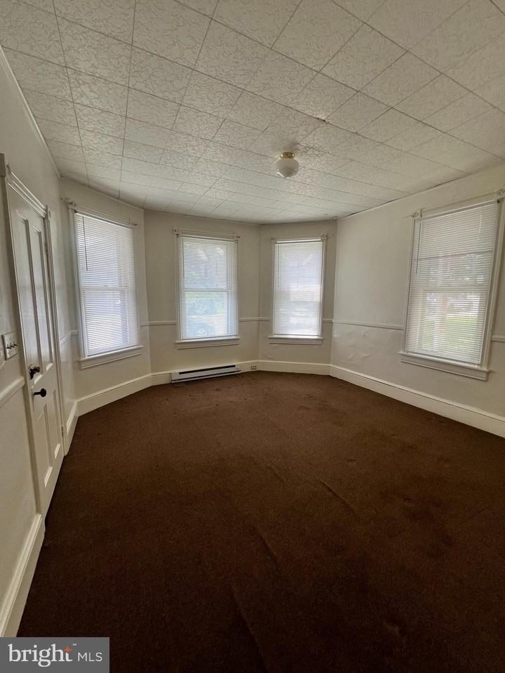 21 Cumberland Ave #A - Photo 6 of 10