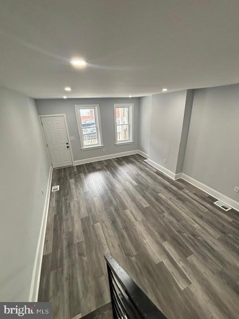 2037 E Cumberland St - Photo 2 of 17