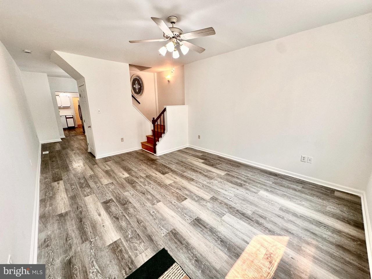 5227 Ridge Ave - Photo 2 of 17