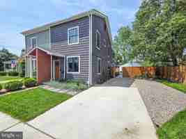 featured image of 302 E Custis Ave #A