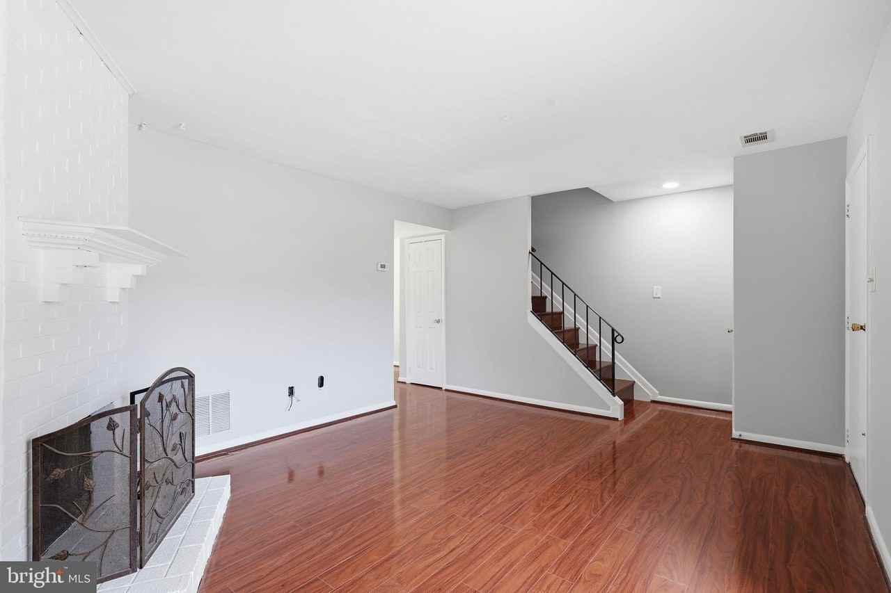 1211 Springtide Pl - Photo 7 of 23