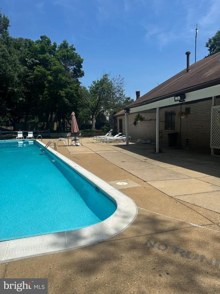 5608 Bismach Dr #102 - Photo 2 of 8