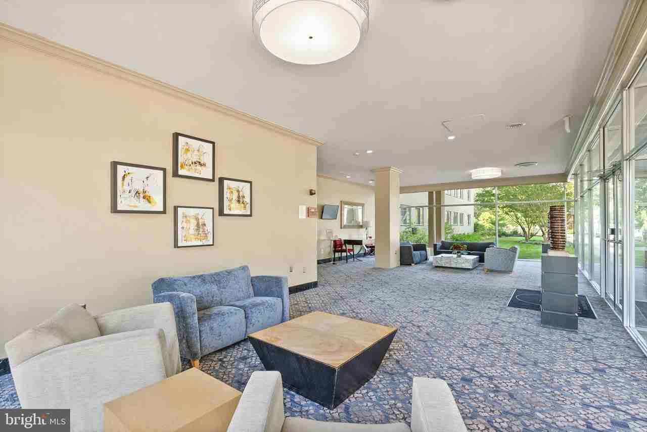 6621 Wakefield Dr #913 - Photo 4 of 49