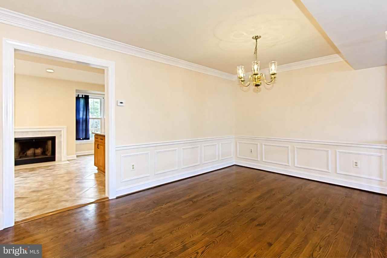 6153 Braeleigh Ln - Photo 5 of 36