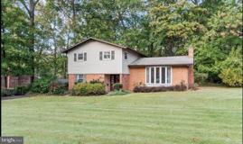 6810 Fern Ln - Photo 1 of 1