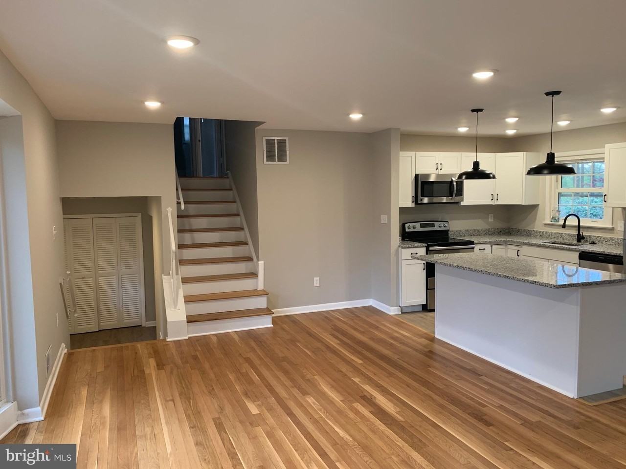 6810 Fern Ln - Photo 5 of 27