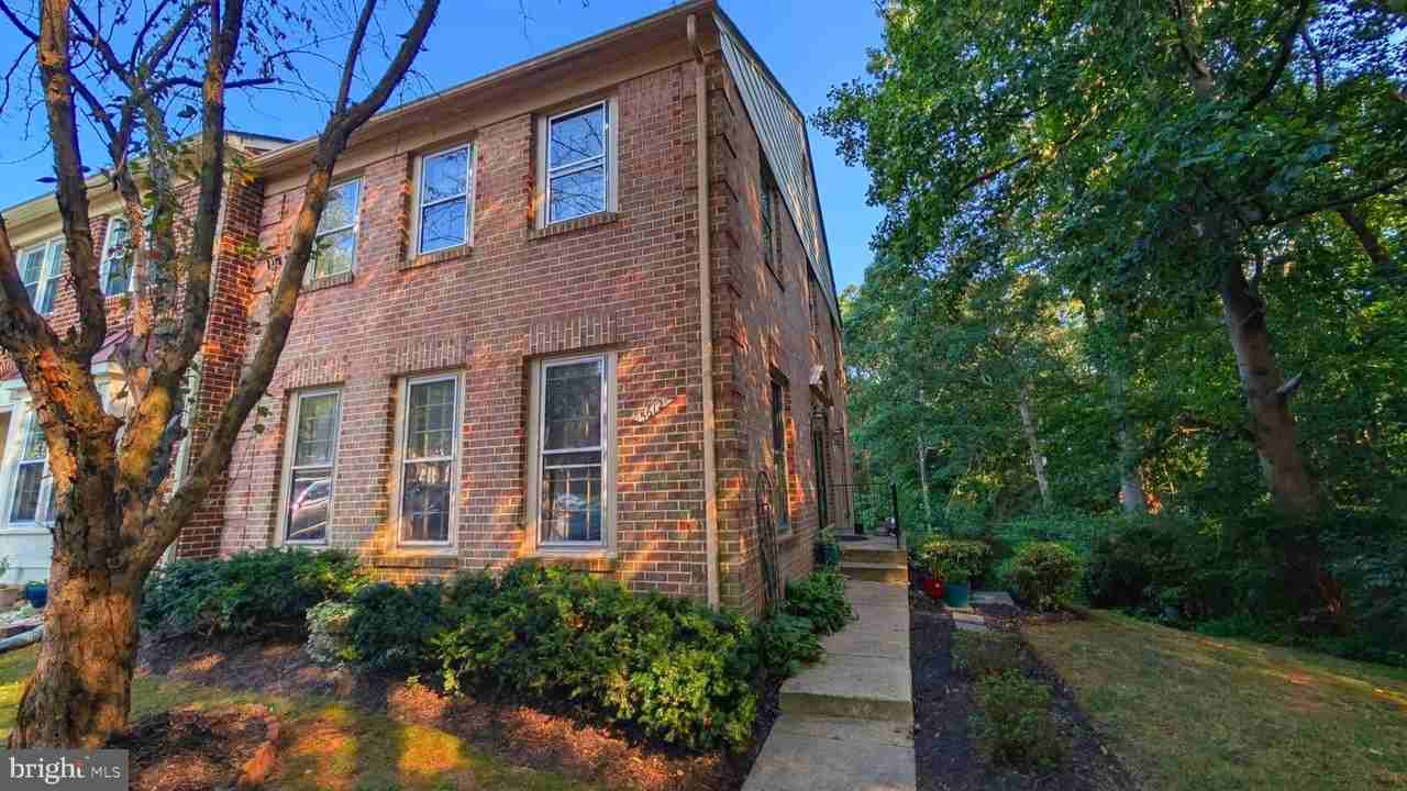 5612 Sutherland Ct - Photo 4 of 38