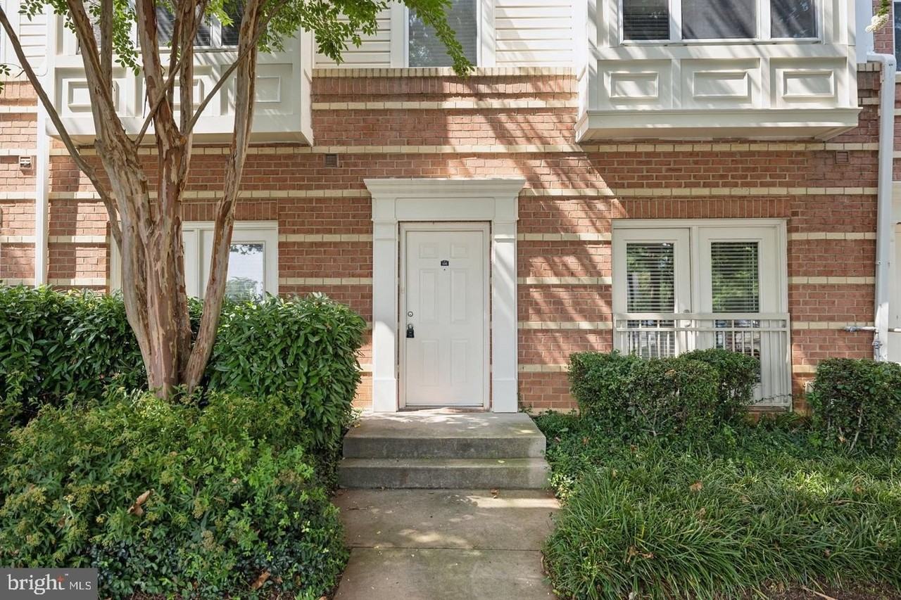 9490 Virginia Center Blvd #132