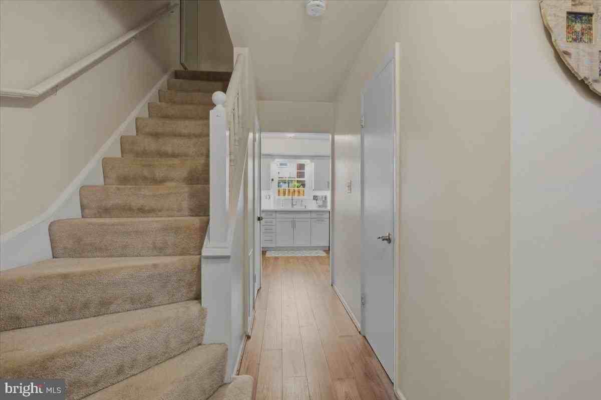 899 Holborn Ct #899 - Photo 5 of 27