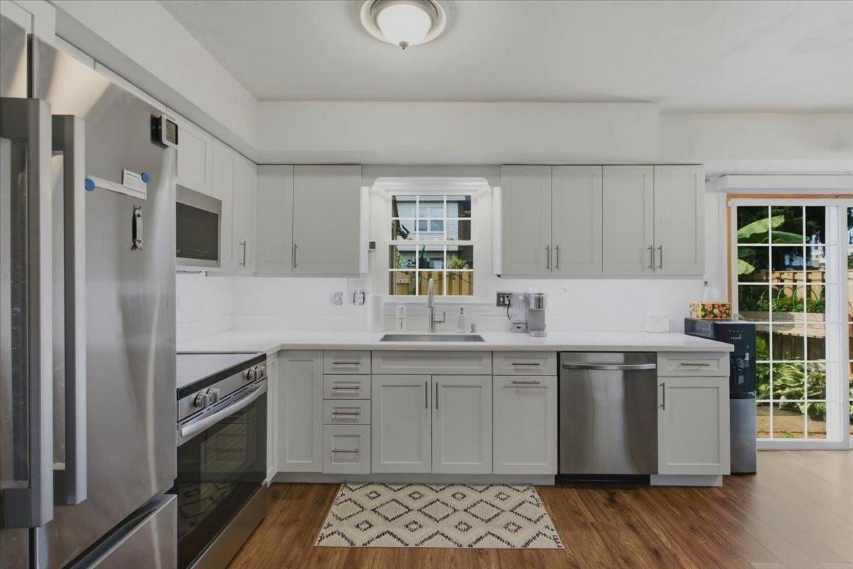899 Holborn Ct #899 - Photo 6 of 27
