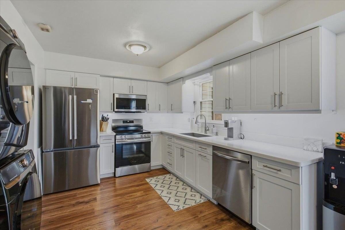 899 Holborn Ct #899 - Photo 7 of 27