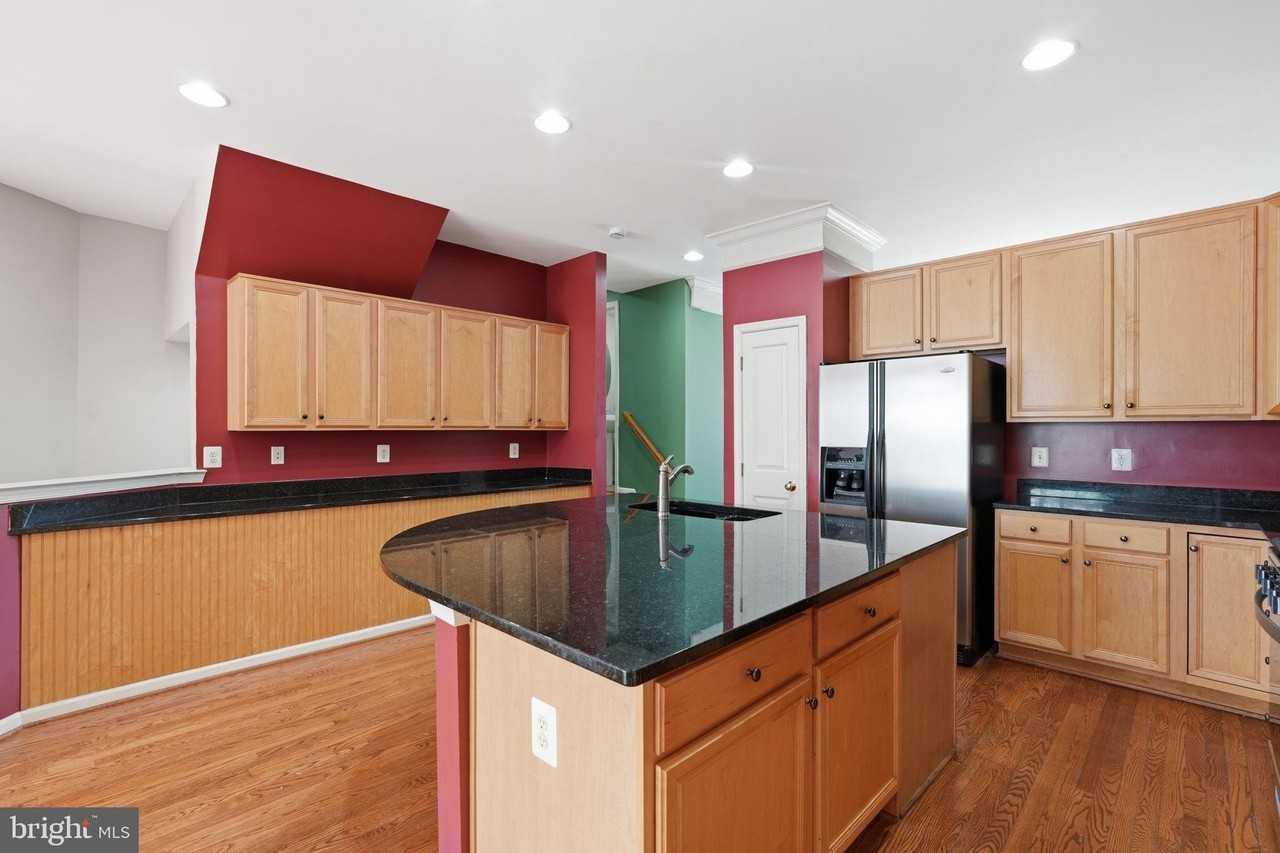 22862 Cartier Ter - Photo 4 of 22