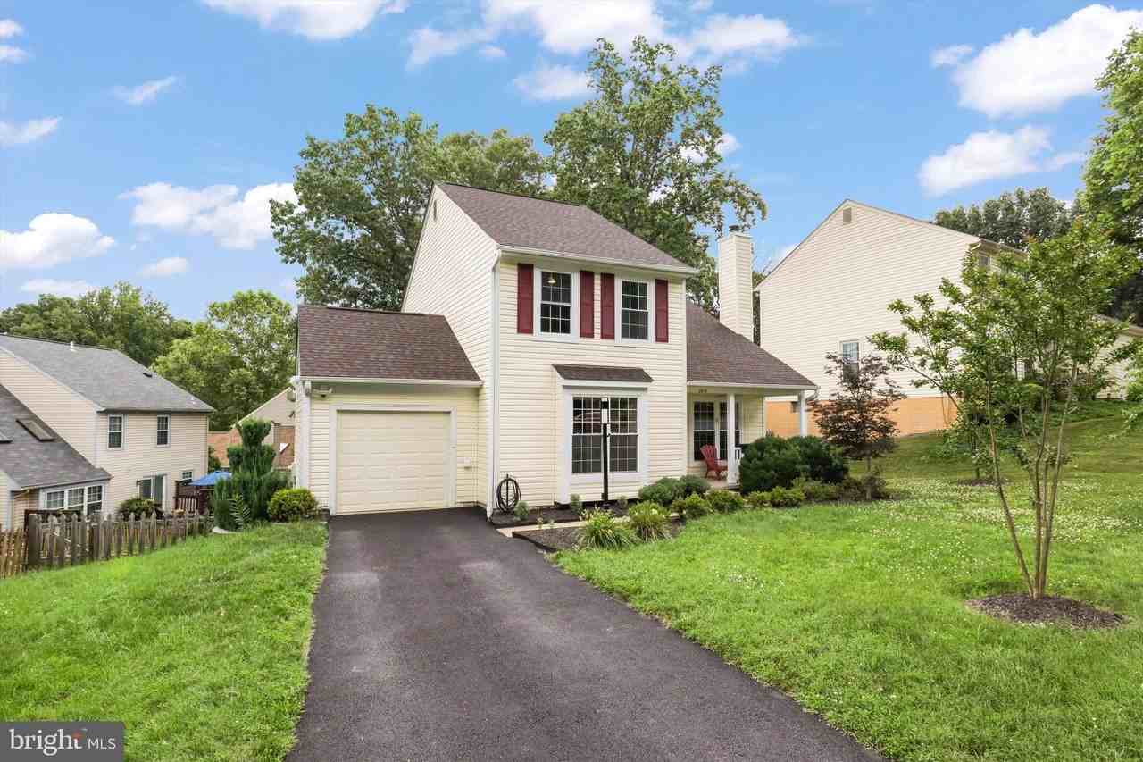 3818 Marquis Pl - Photo 3 of 47