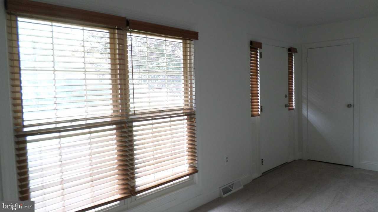 16 Alma Ln - Photo 2 of 22