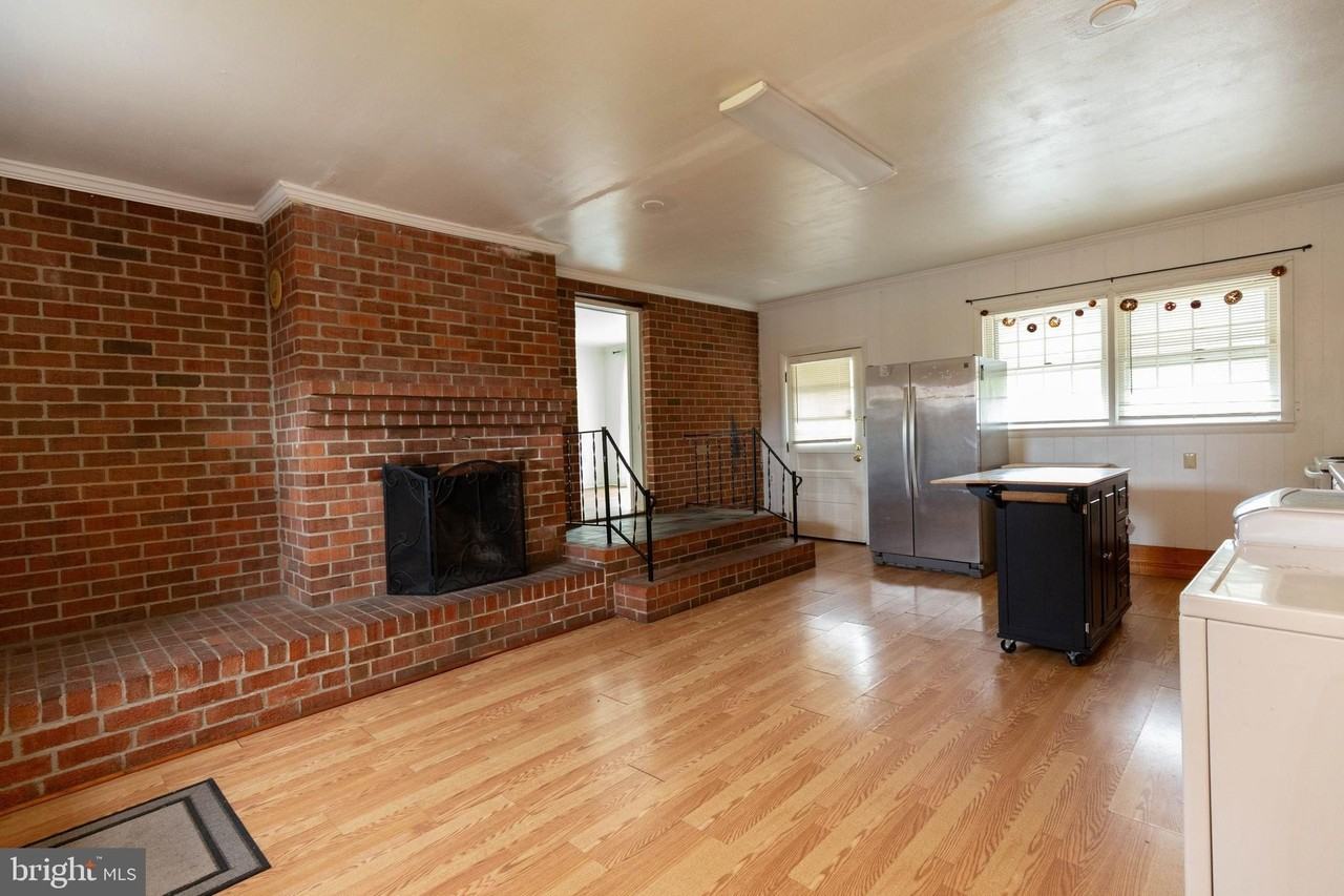 612 N Preston St #1 - Photo 5 of 16