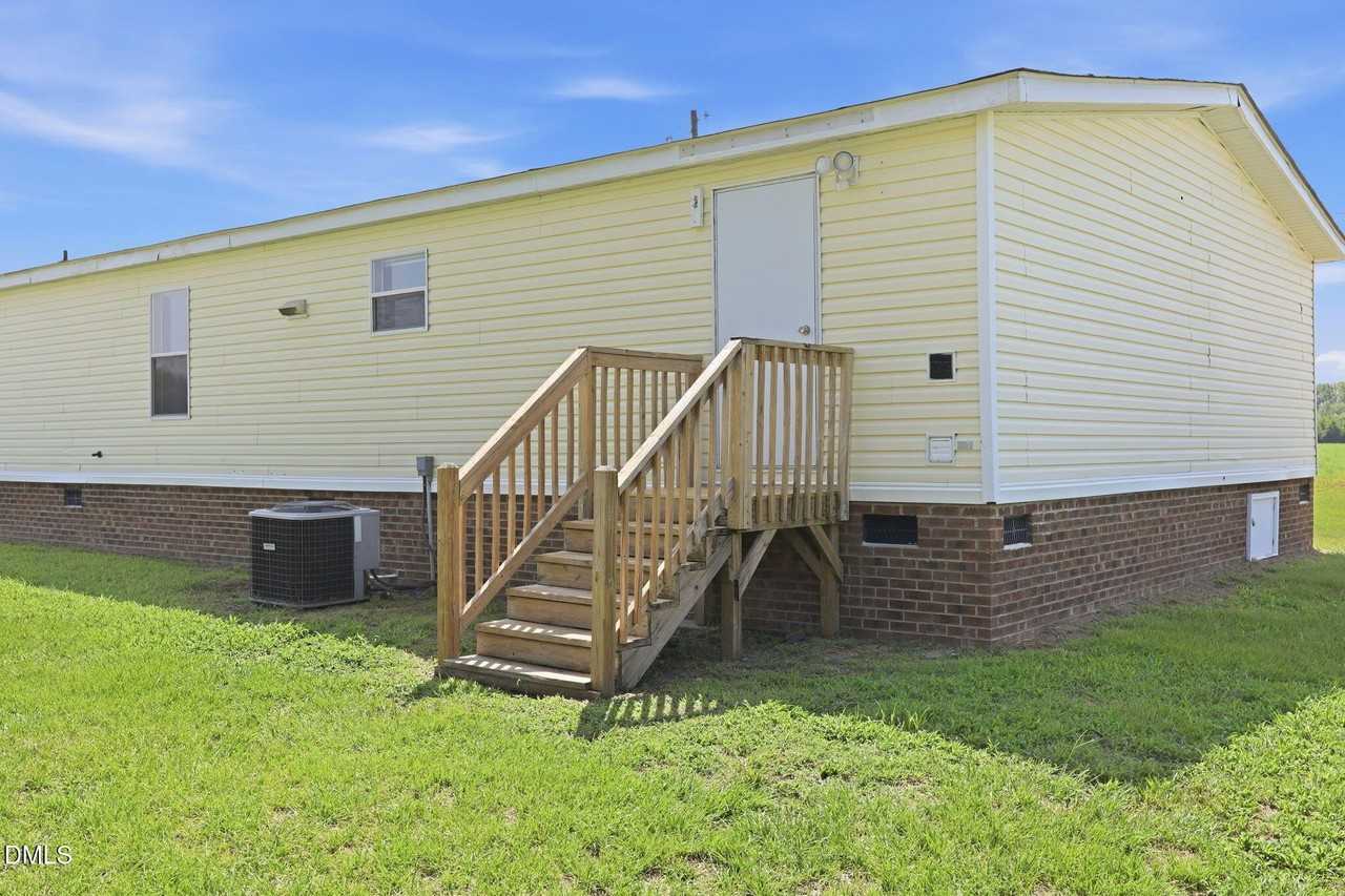 1385 Live Oak Rd - Photo 3 of 49