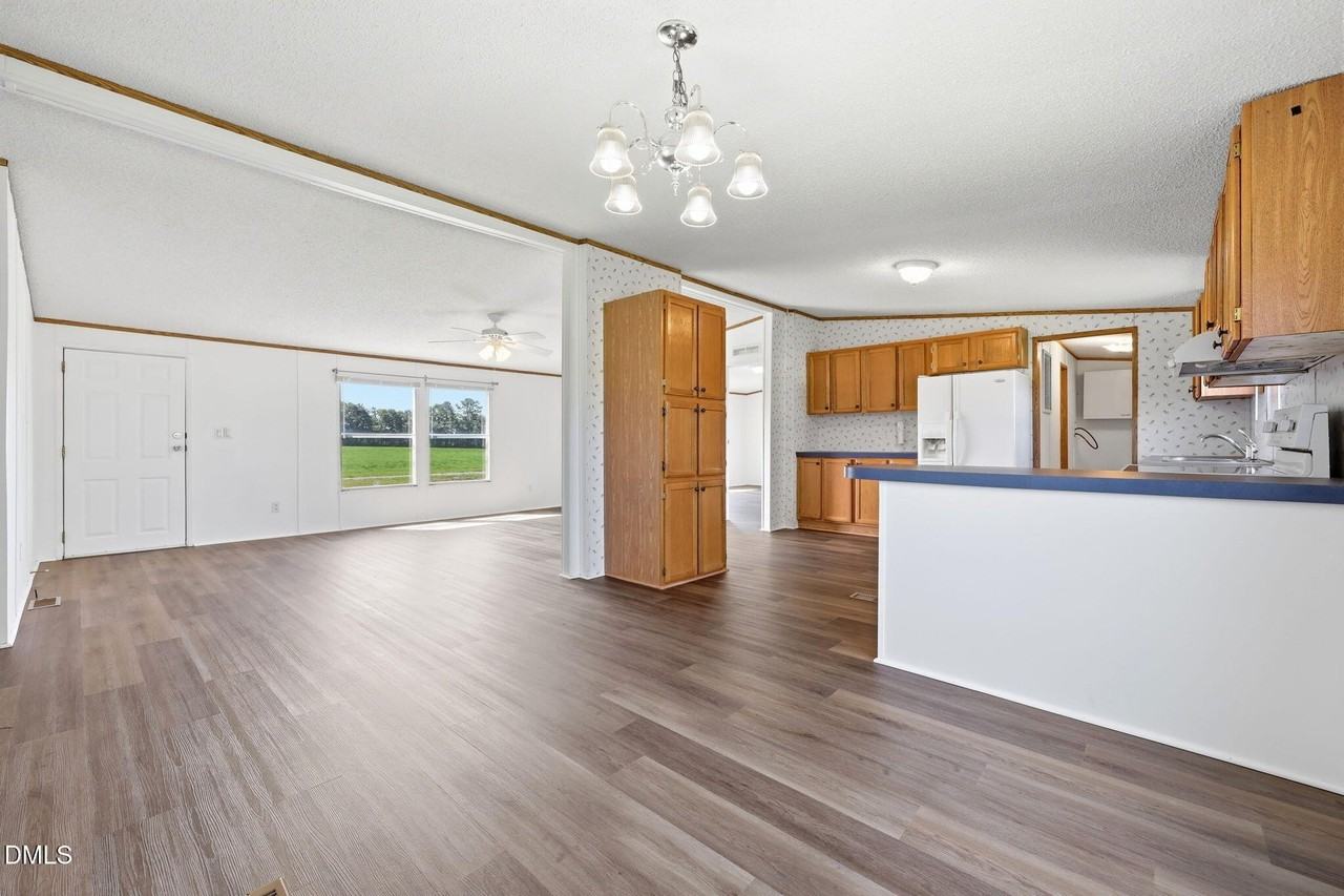 1385 Live Oak Rd - Photo 6 of 49