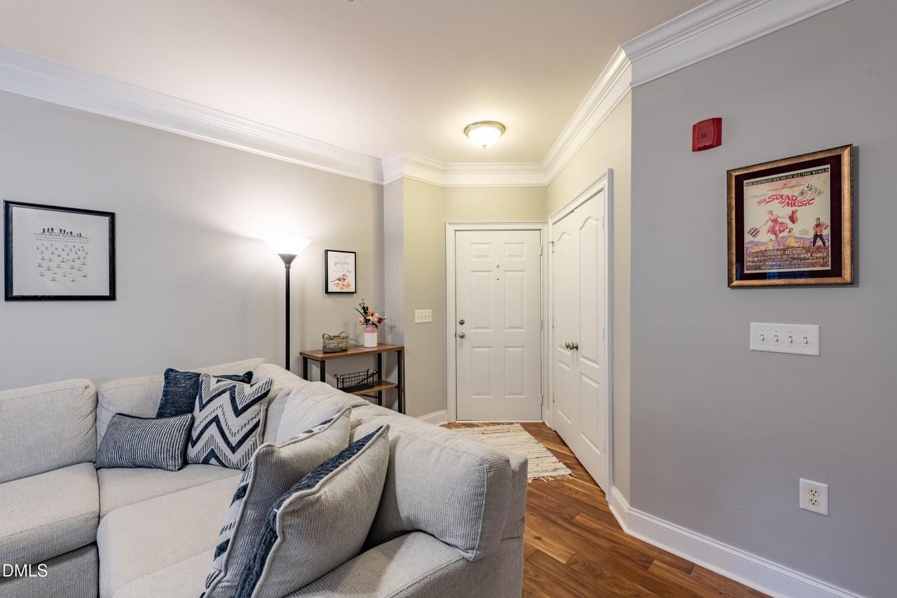 3811 Lunceston Way #004 - Photo 4 of 30