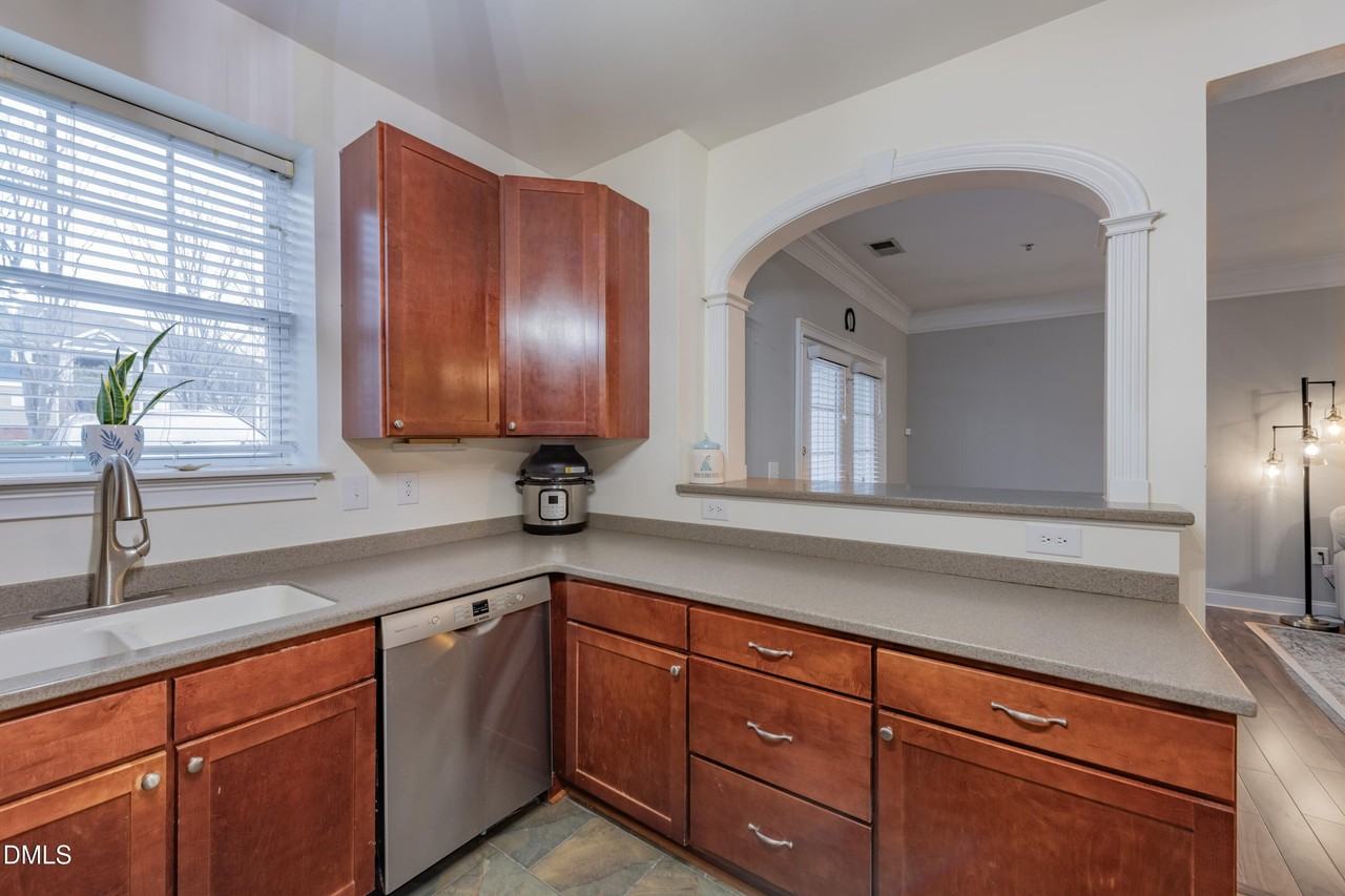 3811 Lunceston Way #004 - Photo 7 of 30