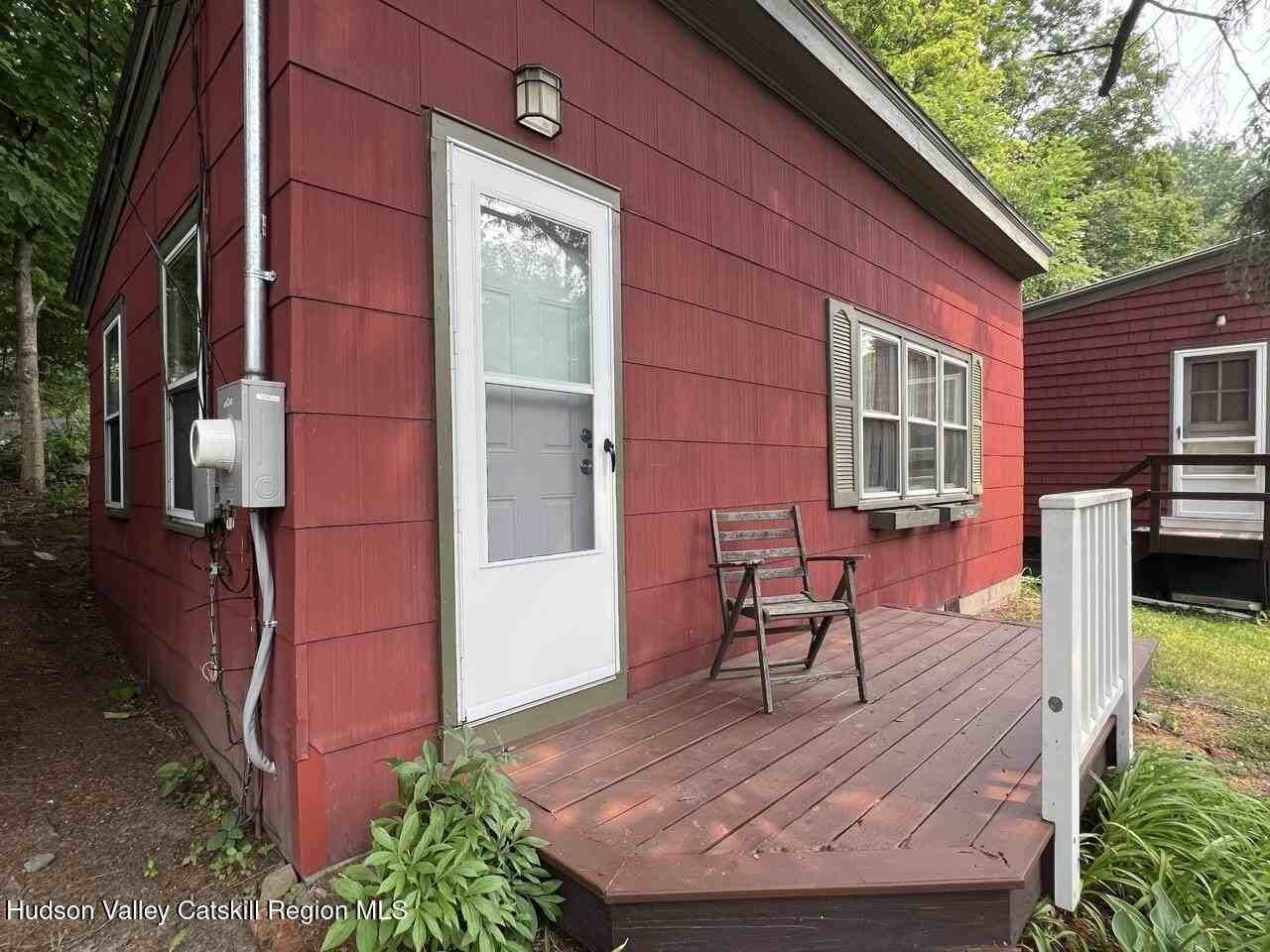 7 Pohndorf Drive - Photo 3 of 17
