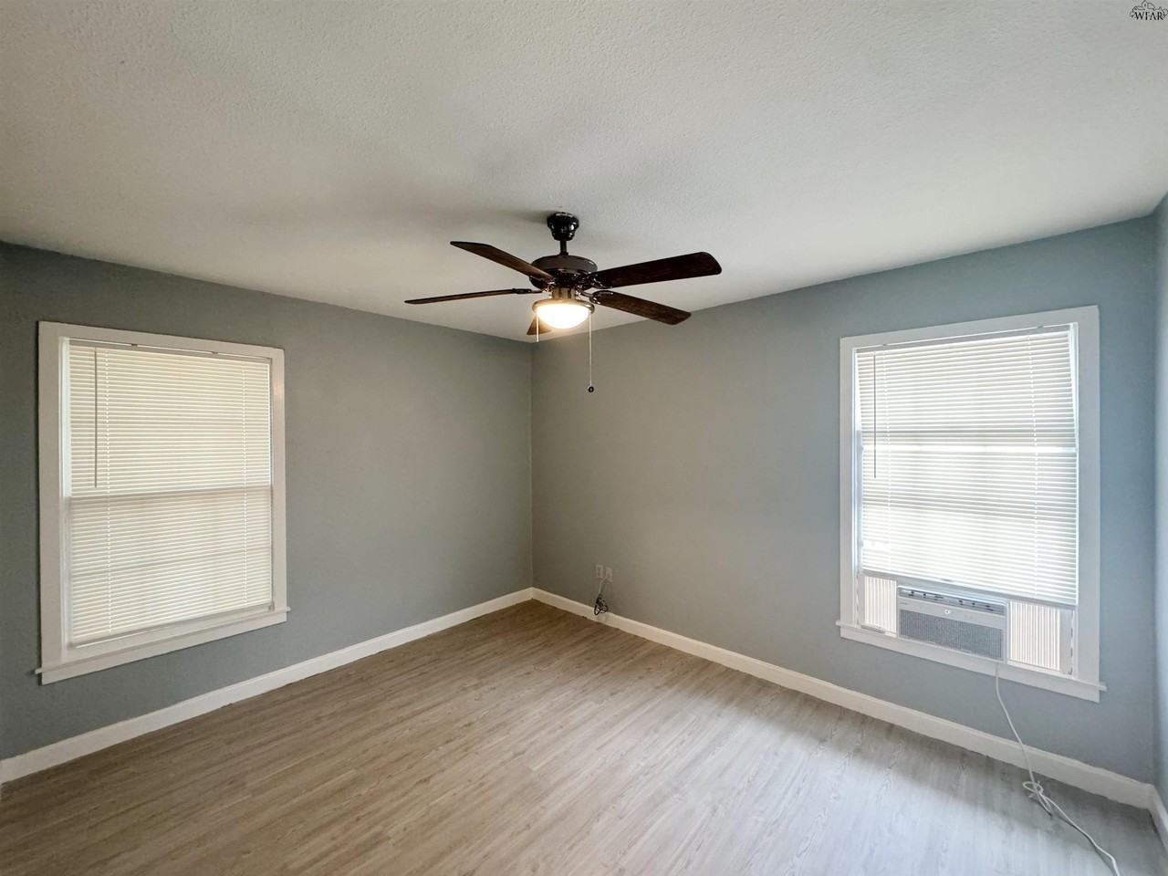 4014 Boren Ave #A - Photo 7 of 10