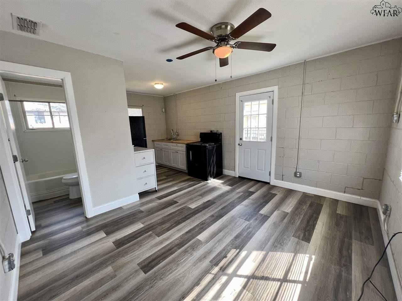 2405 Bullington St #REAR - Photo 2 of 9