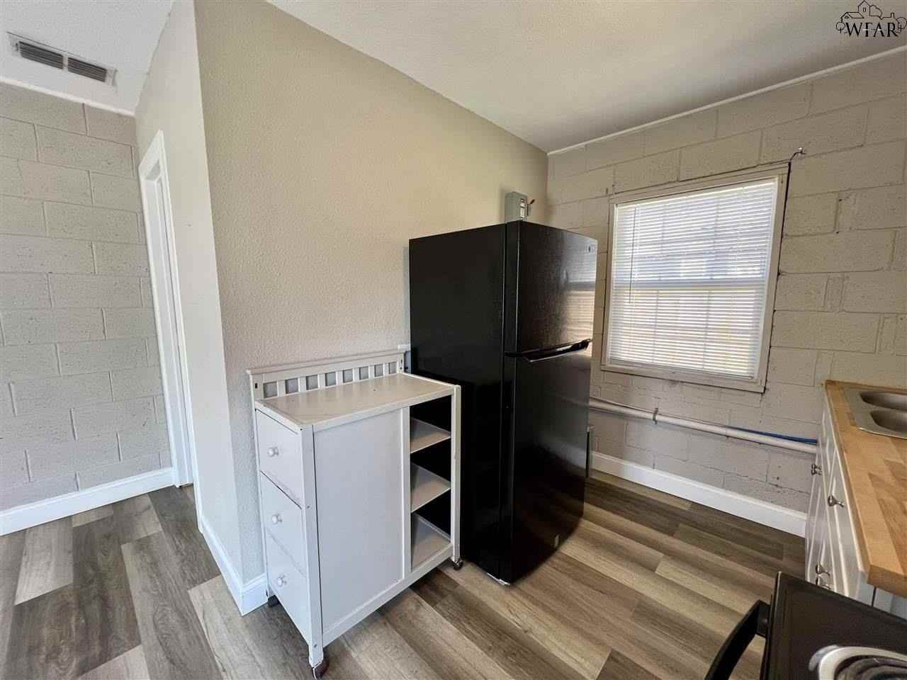 2405 Bullington St #REAR - Photo 5 of 9