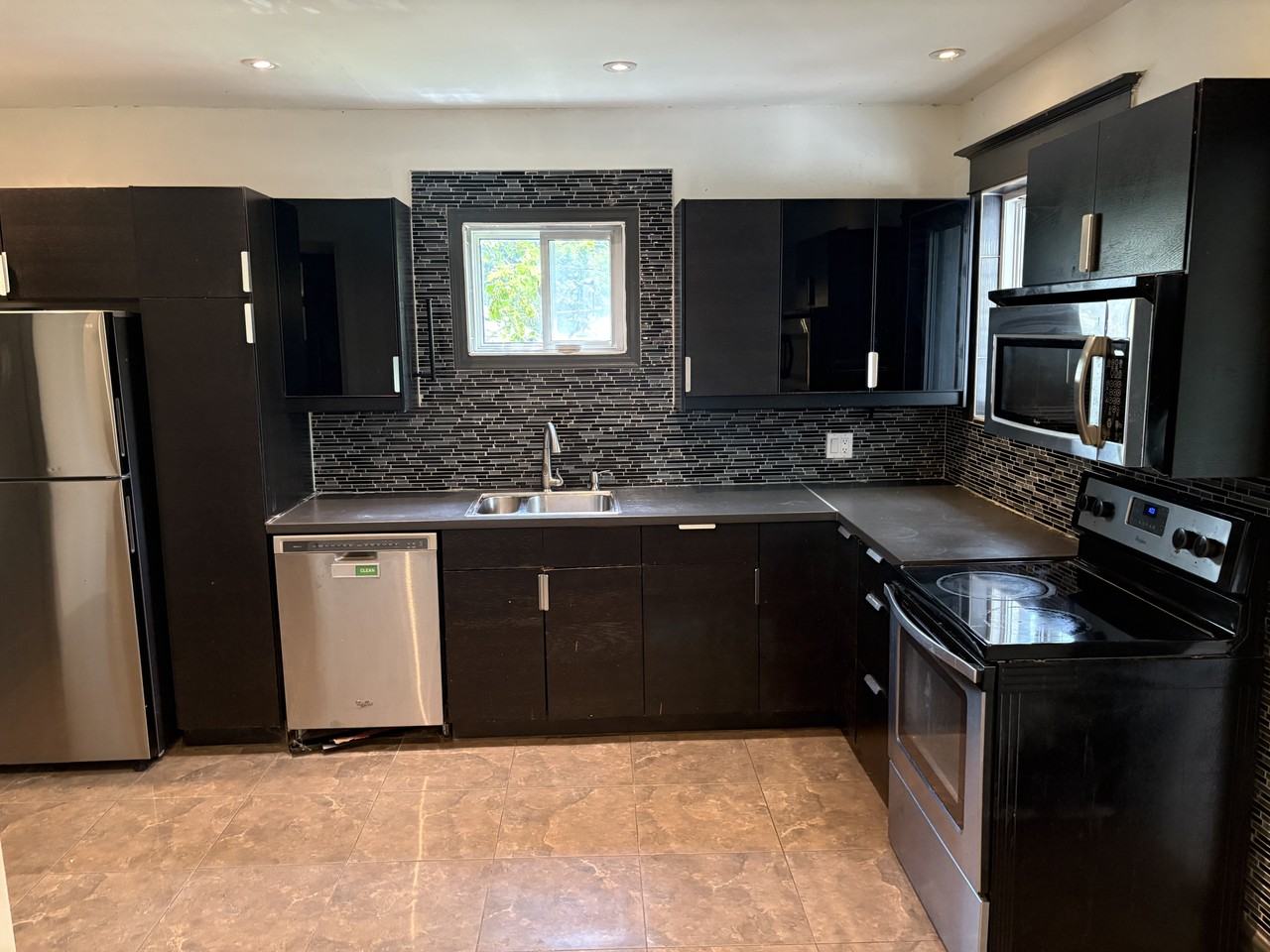 36 Pacific Avenue #1 - Photo 7 of 25