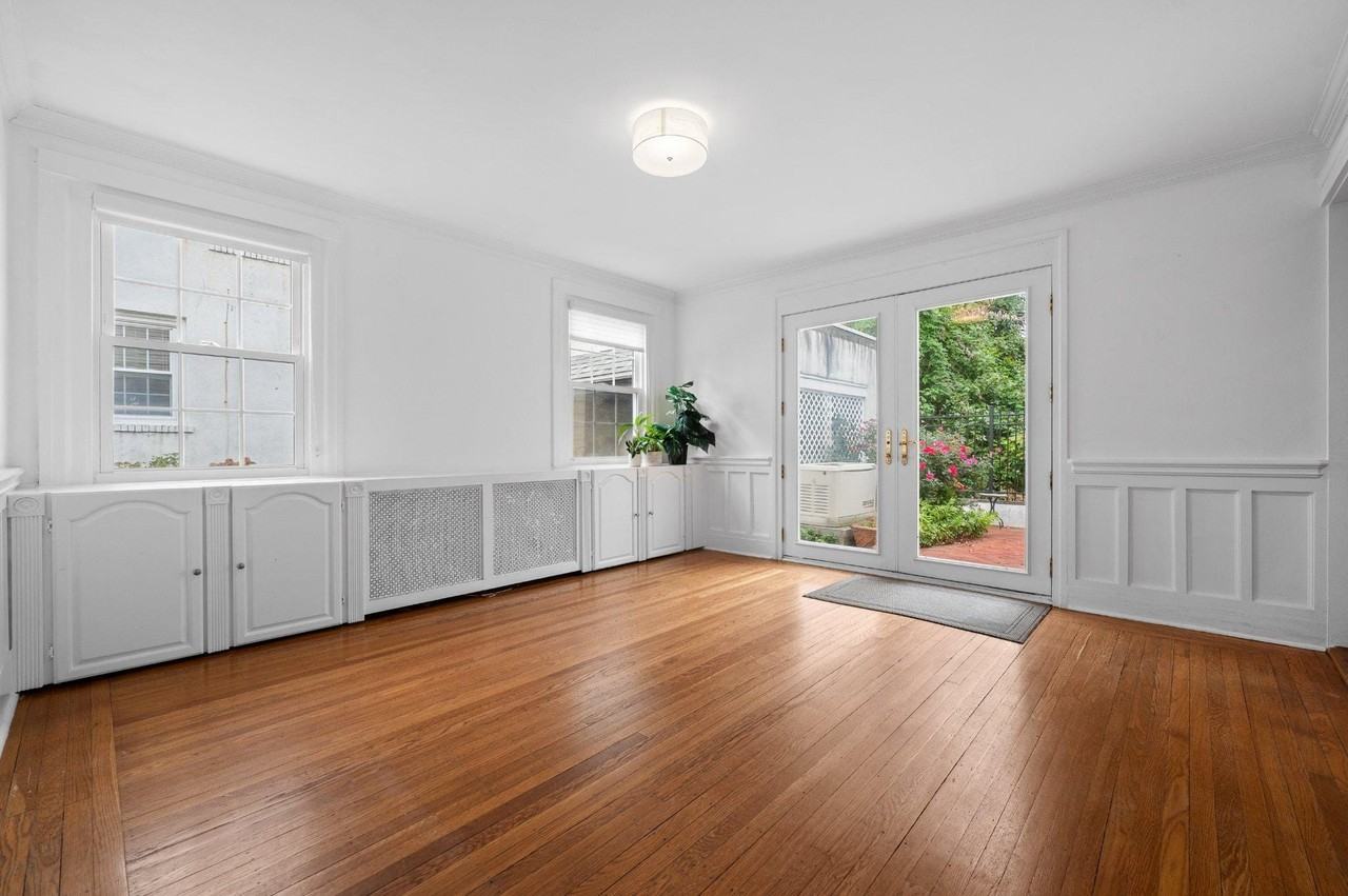 20 Tenmore Rd - Photo 7 of 26