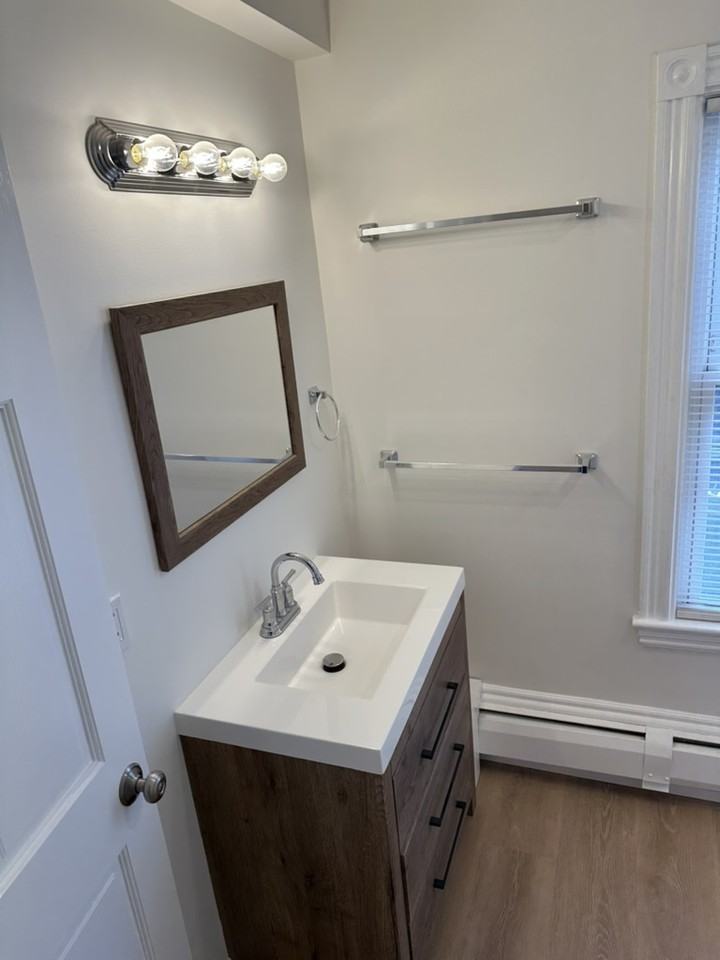 1478 Broadway #2 - Photo 2 of 9