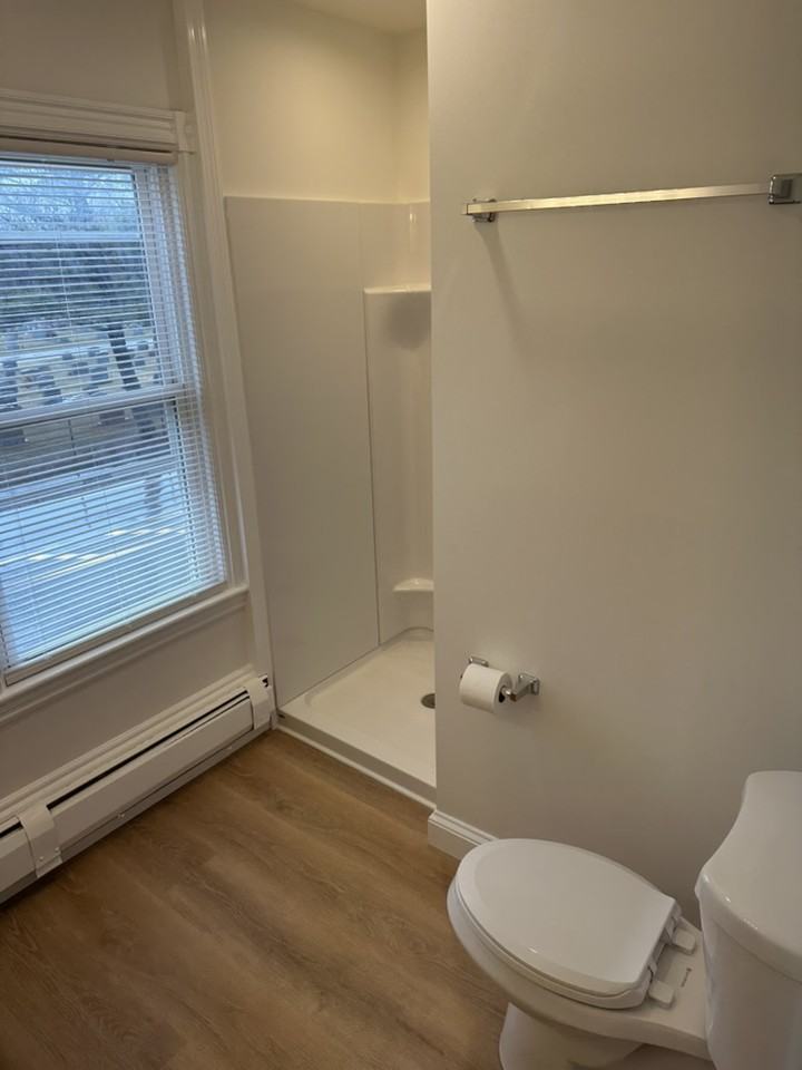 1478 Broadway #2 - Photo 5 of 9