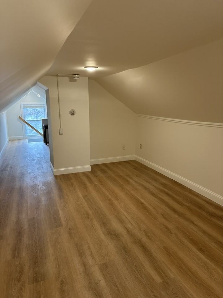 1478 Broadway #2 - Photo 7 of 9