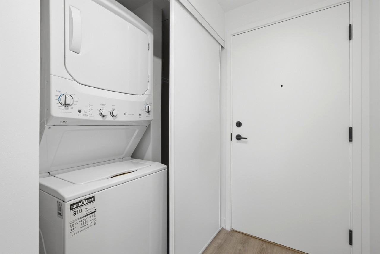1050 Qa - Condo #1 - Photo 5 of 28